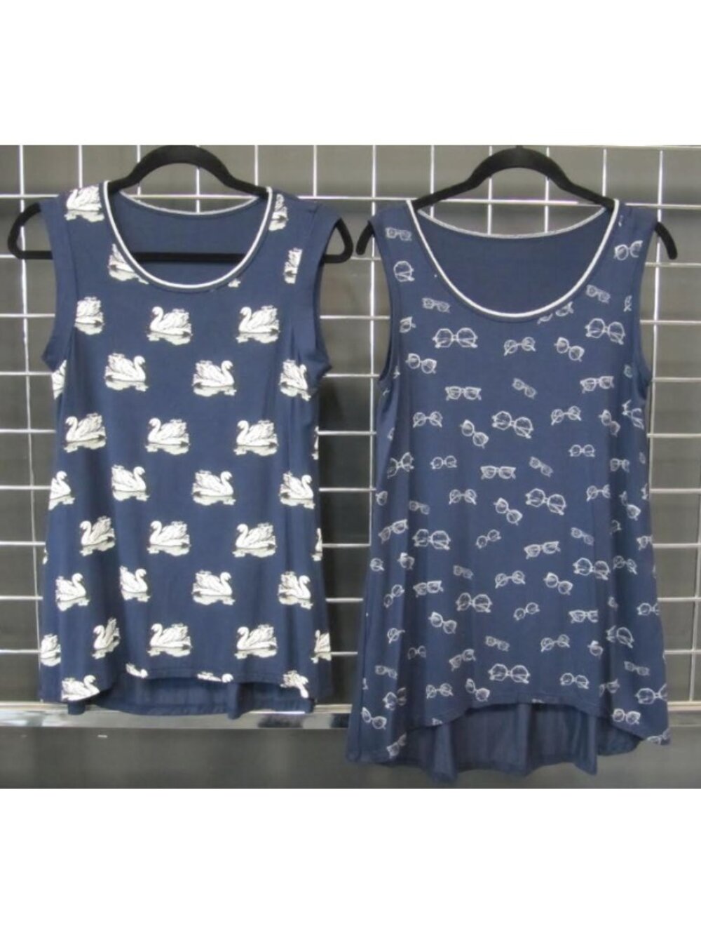 Women's 2-Piece Sleeveless Tank Tops – Swan & Sunglasses Print